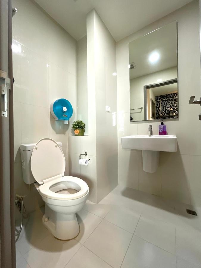 Apartamento The Base Deluxe Kingsize Pattaya Exterior foto